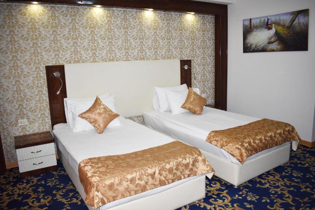 Royal Plaza-1